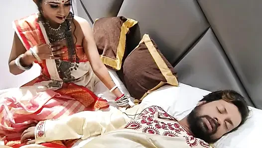 Akele me dekh kar Bhabhi ji jabbar ko dasti room me pel diya