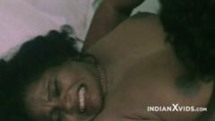 印度色情女演员mallu anamika的性爱，indianxvids