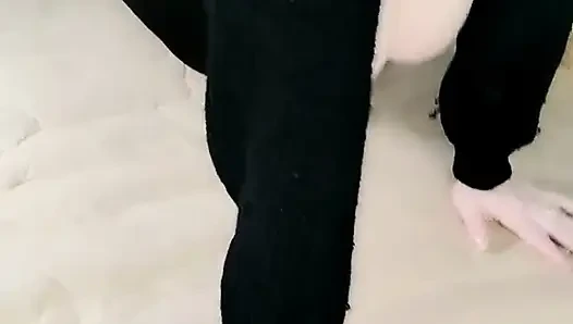 Stepmom in transparent leggings without panties.