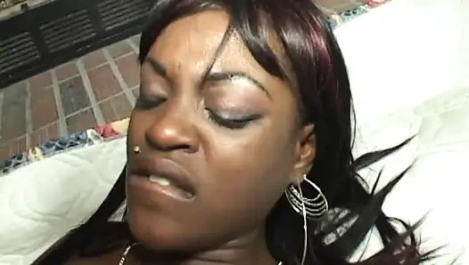 Milf with a huge round ass poses for the camera and rides a black cock