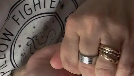 My wife gives me a slow blowjob with a mega final cumshot