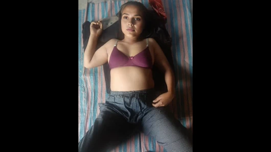 Aku ngentot adik iparku sendirian di rumah