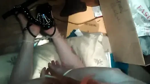 Lil Mary 6 Mos Preg. Piss & Rope Play Clip