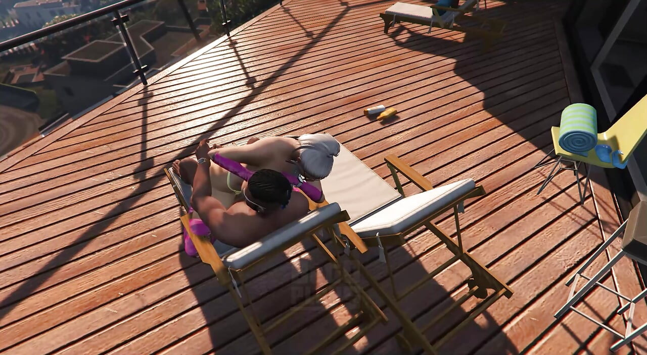 GTA V Big Booty Lady in pink gloves destroys Franklin Part 3