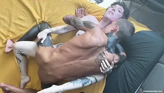 Echt selbstgedrehter grober leidenschaftlicher sex, großer schwanz papi hoss kado fickt schätzchen alt mädchen salem mehrere orgasmen mehrere creampies pOV