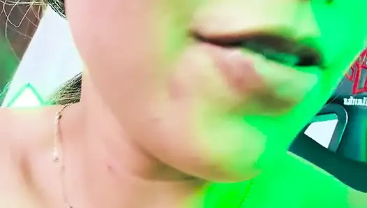 Давай поиграем с моей киской