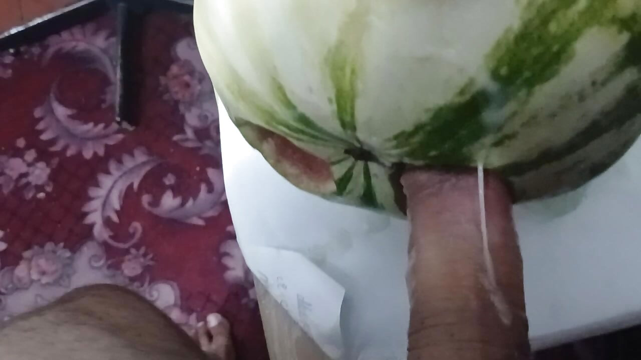 Pomelo is so erotic