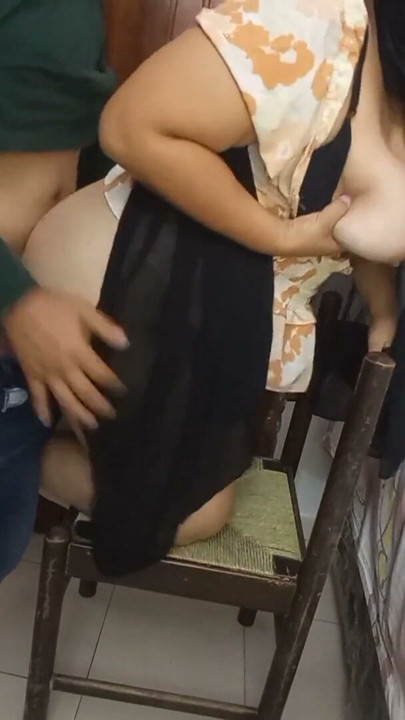 Beautiful chubby Arab girl, looking for someone to make her aware and give her cum on her breasts | Clip 1