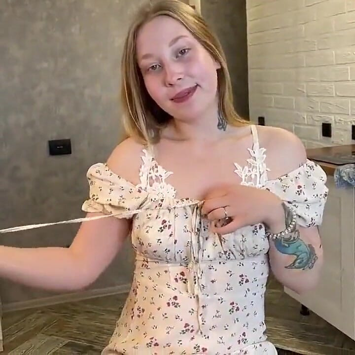 Fetisch für höschen-liebhaber. Ich stecke meine finger in einen schmalen analsex ein!.