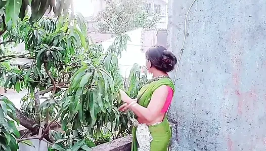 Mami Ki Lal Sari Dekh Ke Land Khada Hogya Hardcore Chudai with Mami