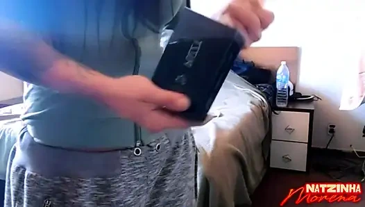 Zevk deneyi: orta yaşlı seksi kadın natzinha titreşen oyuncaklarla dolu