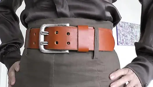 Exciting Belt Fitting with a Linen Skirt, Part 1, Lady Victoria Valente