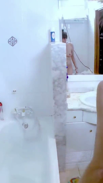 Mature spanish brunette dildo playing and hard fucking | Clip 1