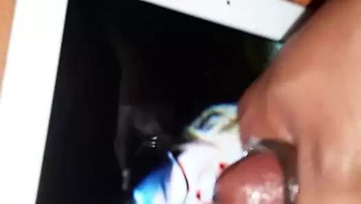 Danielle'e güzel bir yük verdi