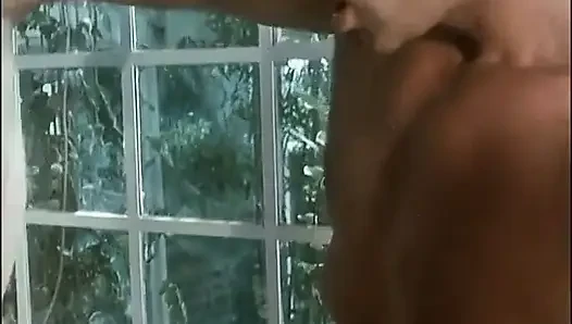 Tante sange dientot habis-habisan