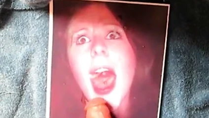 Amy başka bir yük alır