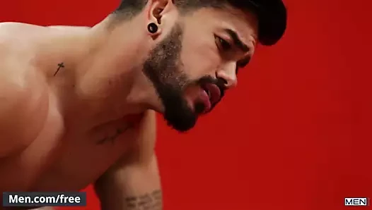 Bbb Jonas porn video – Jonas Jackson Has A Sex Wish To Fuck Pietro Duarte - Men.com