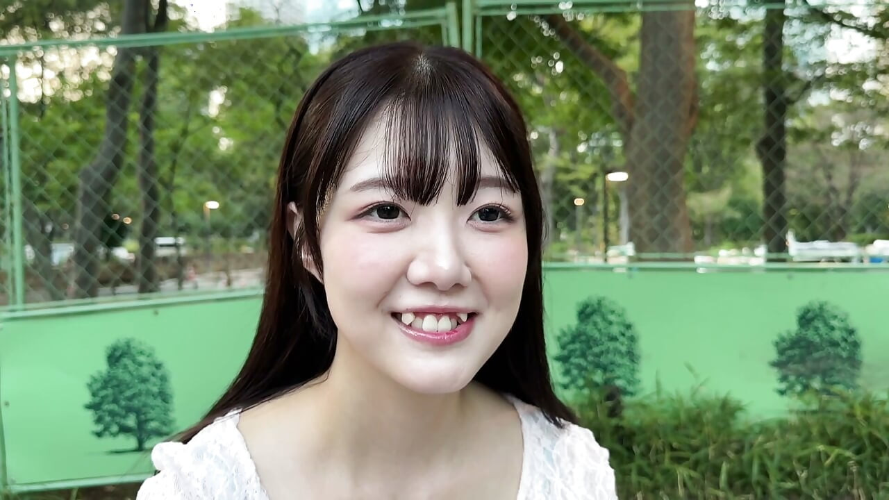 Minami (23), a tuna woman climaxing from her first raw dick, a naive, p-type woman [Guaranteed to become a sex buddy → sucking on]