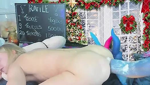 Bu dildo ve makineyle göt deliğimi sikiyorum