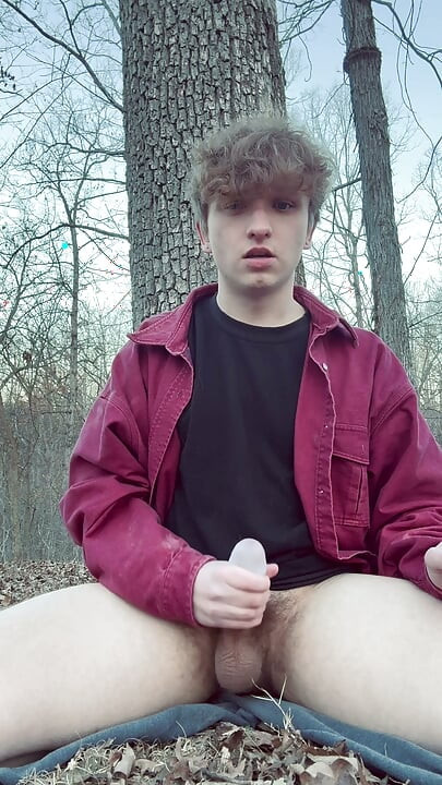 Frat Boy popiersie obciążenia w swojej nowej zabawki (w miejscach publicznych)