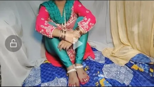 Индийская жена дези, муж жестко трахается в секс-видео