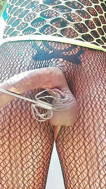 Pt 1.samokažnjavanje BDSM batinanje u odeći deo.1