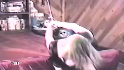 Связанная домохозяйка