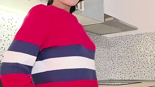 Kahvaltı Yapacaktım Ama Mutfakta Islak Bir Sabah Mastürbasyonu Yaptım