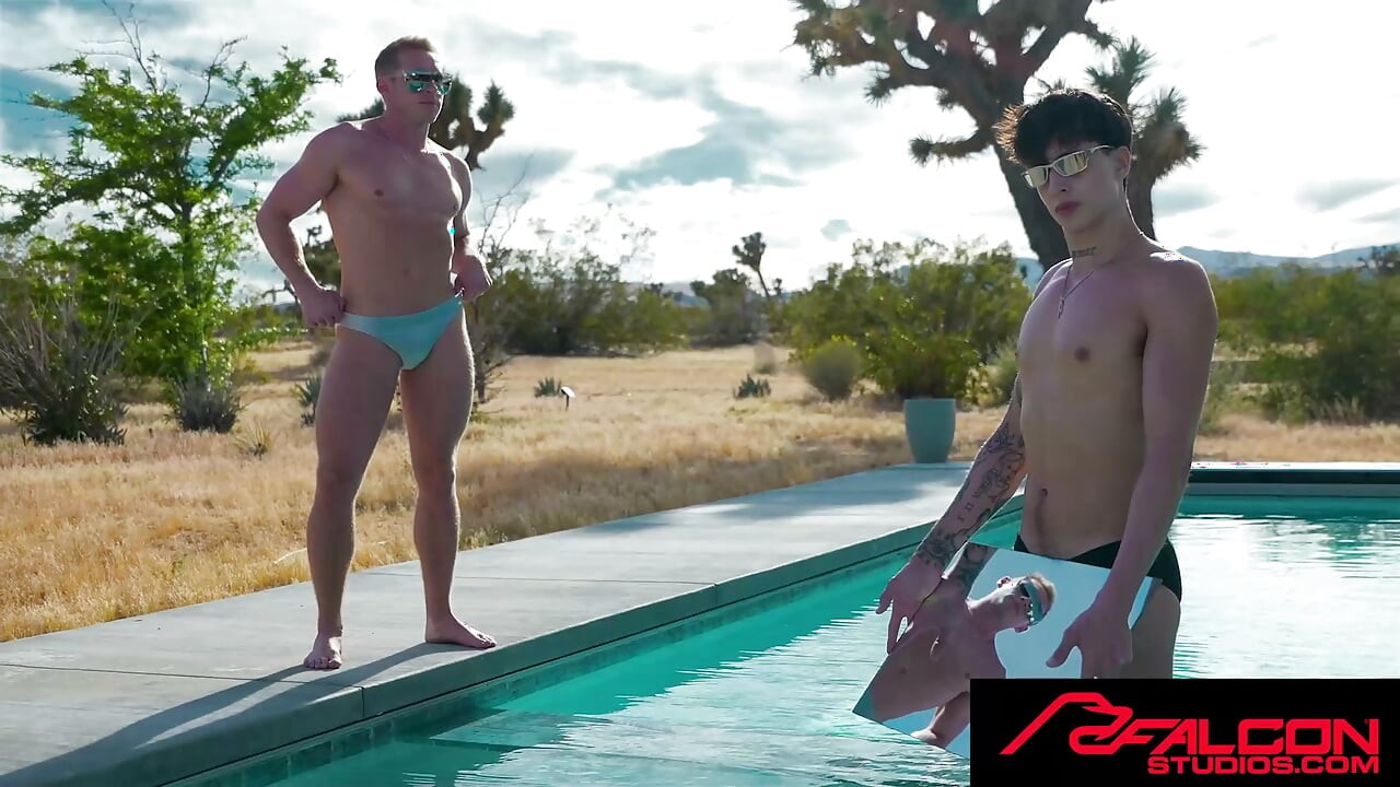 FALCON STUDIOS - Markus Najt prima Diovog Ferera bez kondoma