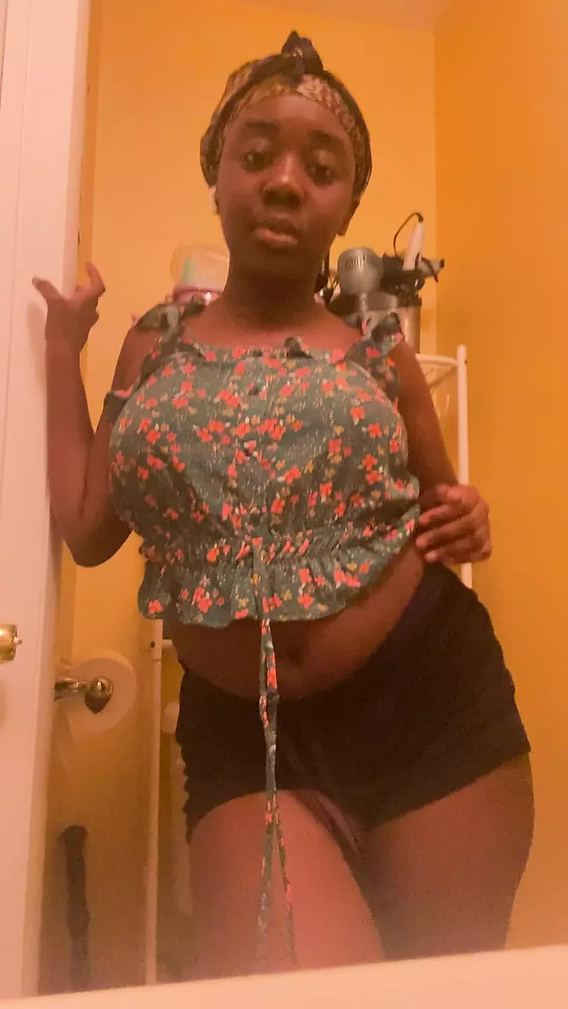 Exposed Female Rapper , PUSSY TALK (Solo - Female)