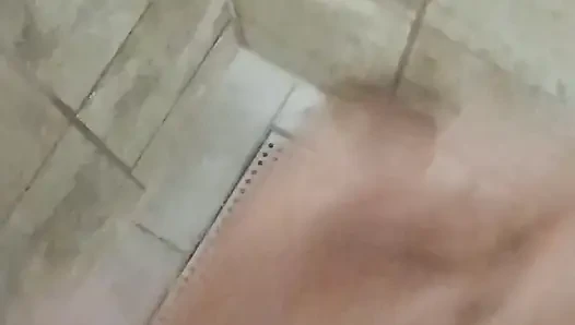 Evde püskürtüyor