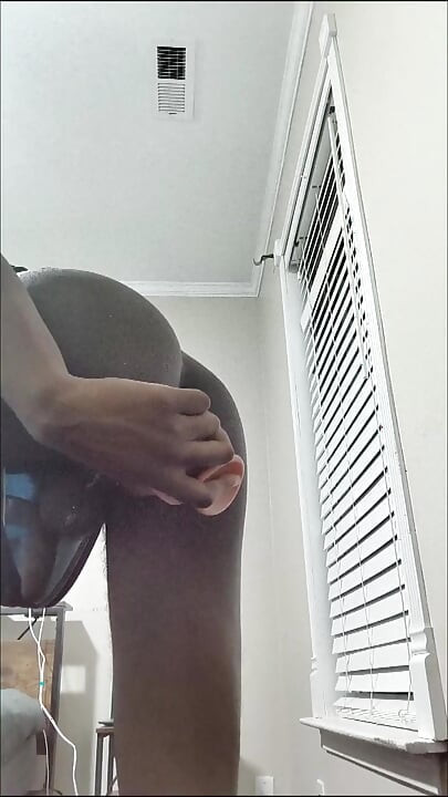 Femboy Gaping Hole farting and Creaming on BBC