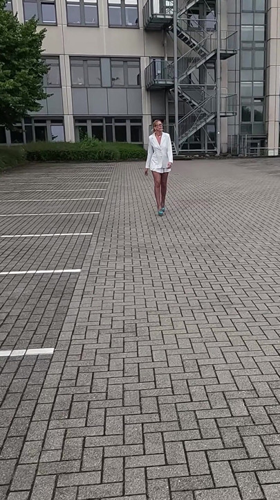 Submissive Blond Bossgirl Lets Herself Be Treated Nasty by the Chauffeur!!