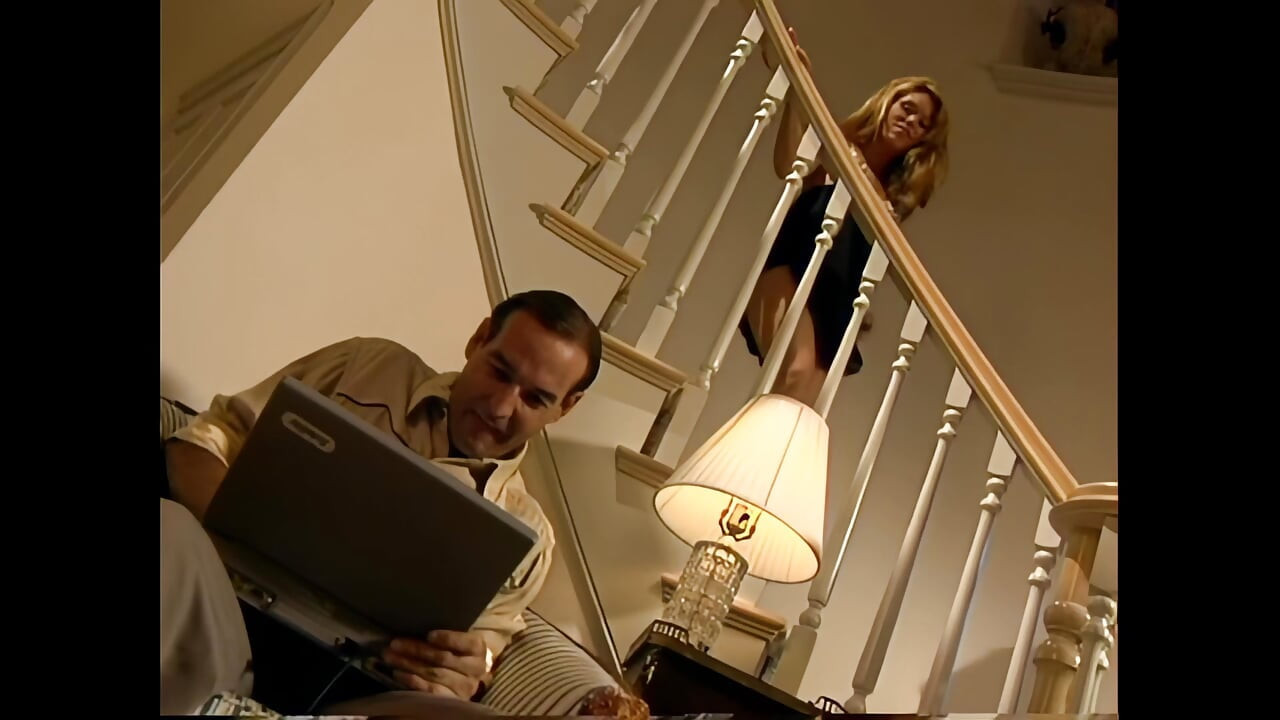 Renee Larue: Δύο τεράστια βυζιά για δύο τεράστιες πούτσες