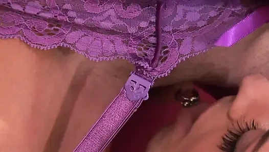 Edepsiz bir gece kulübü, sihrin gerçekleştiği bir yerdir!