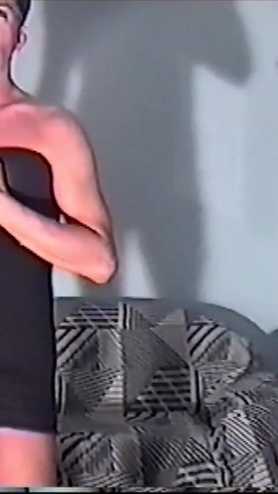 Zadivljujući trenutak iz "Gola na podu. Puna verzija. Trebao se zvati "Iza zatvorenih vrata""