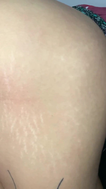 Nezaboravan trenutak iz "Amaterske kompilacije - cumshot i creampie latino tinejdžerka"