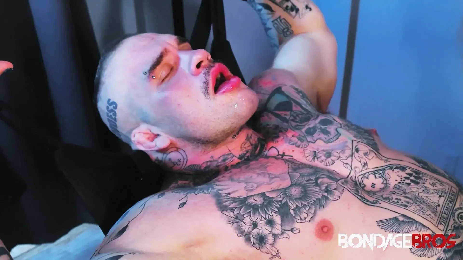 BondageBros: Drew Sebastian terjun zakar besarnya ke dalam davin kuat, bumbung manis
