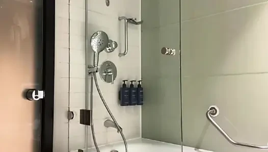 Hard fingering pussy in the bathroom hotel with jucielussie