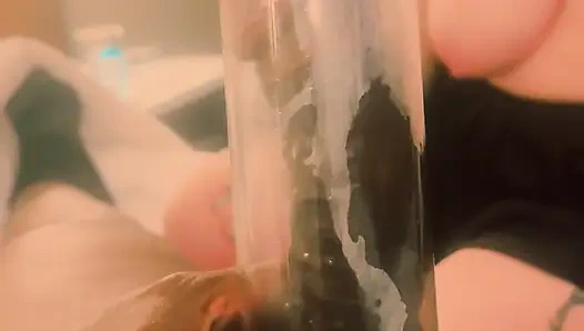 Pompa, twerk, sepong, ngentot, krim, crot. Dalam urutan itu.