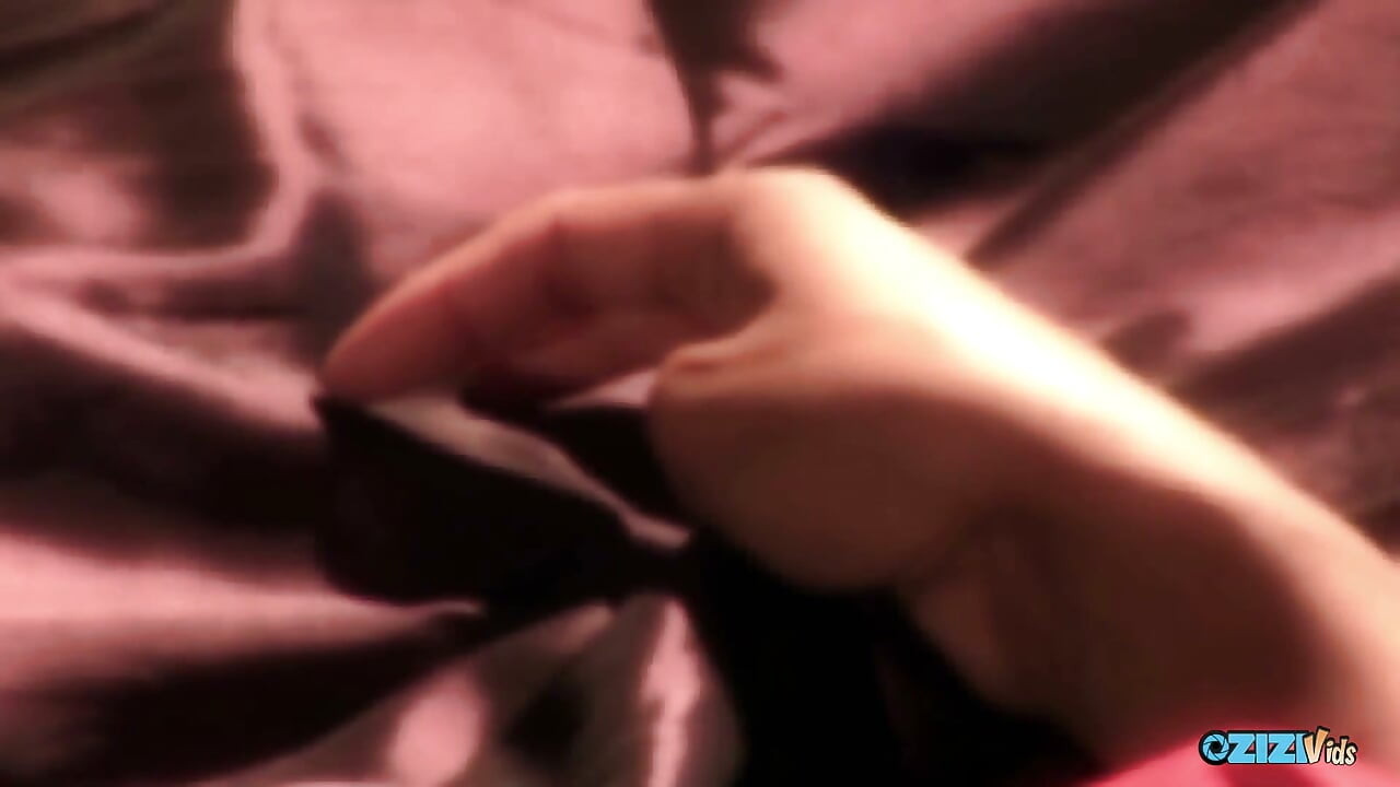 It Might Just Be Geisha Cosplay but It Still Feels Like High Class Blowjob Service