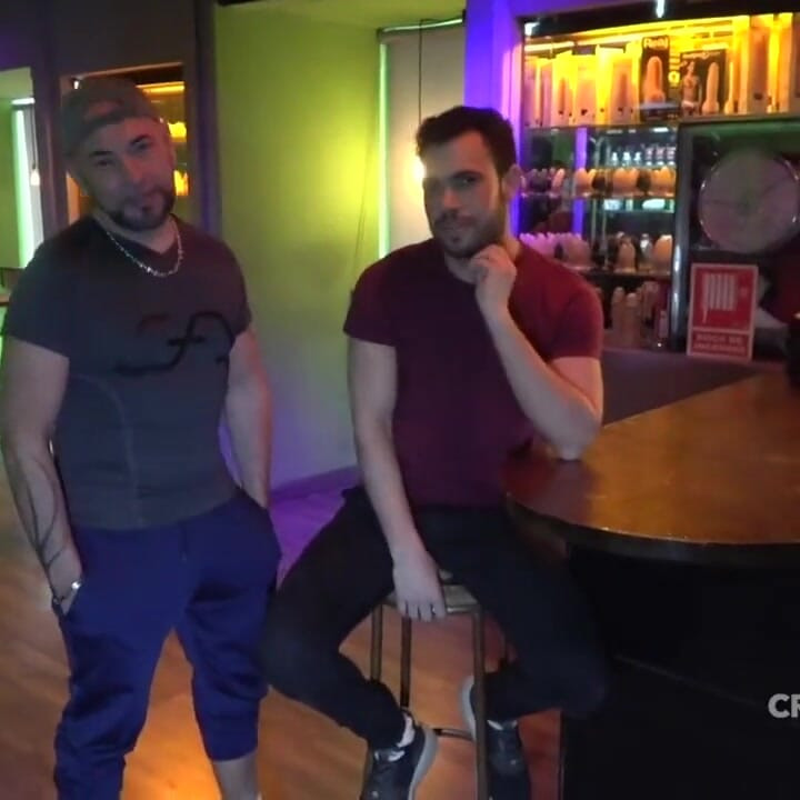 John Brahcalli fickte ohne gummi von Alton Red und Jess Royan