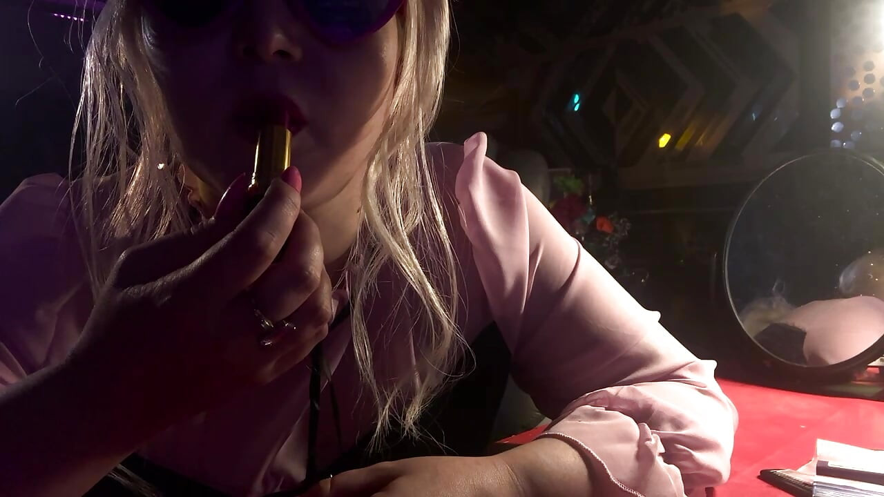 Sahibe düşkünümle biraz eğleniyor!