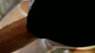 Laura op hakken, model 2021, video van pov vastgebonden pijpbeurt