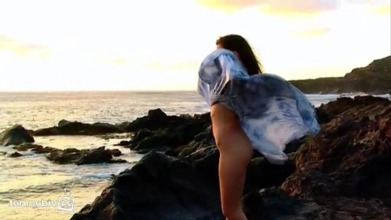 girl smells her drooled dress...!!!!