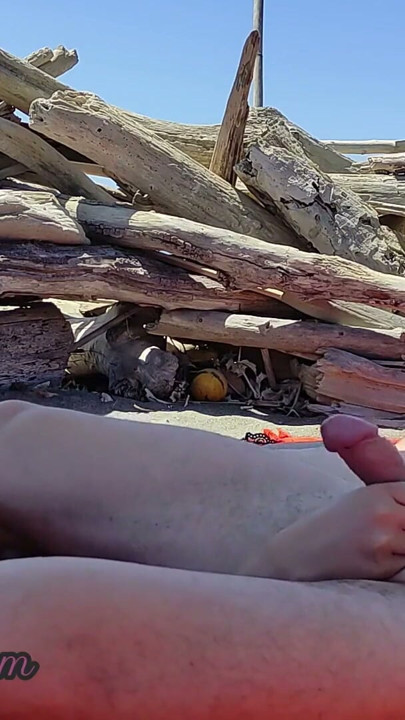 Risky Blowjob on the Canary Beach – Almost caught - MissCreamy | Clip 1