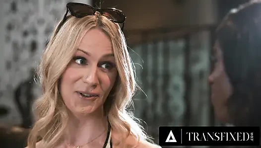 TRANSFIXED - Wrong Booty Call Turns Out Wild Between Horny Babe Ana Foxxx And A Sexy Trans
