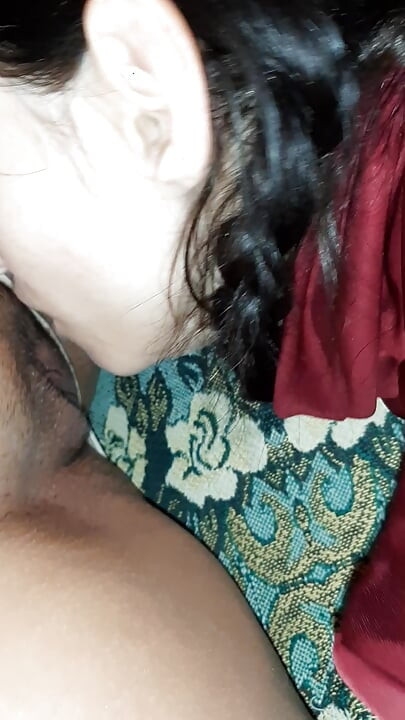 Eu nunca gozei na boca dela tão rápido e poderosamente