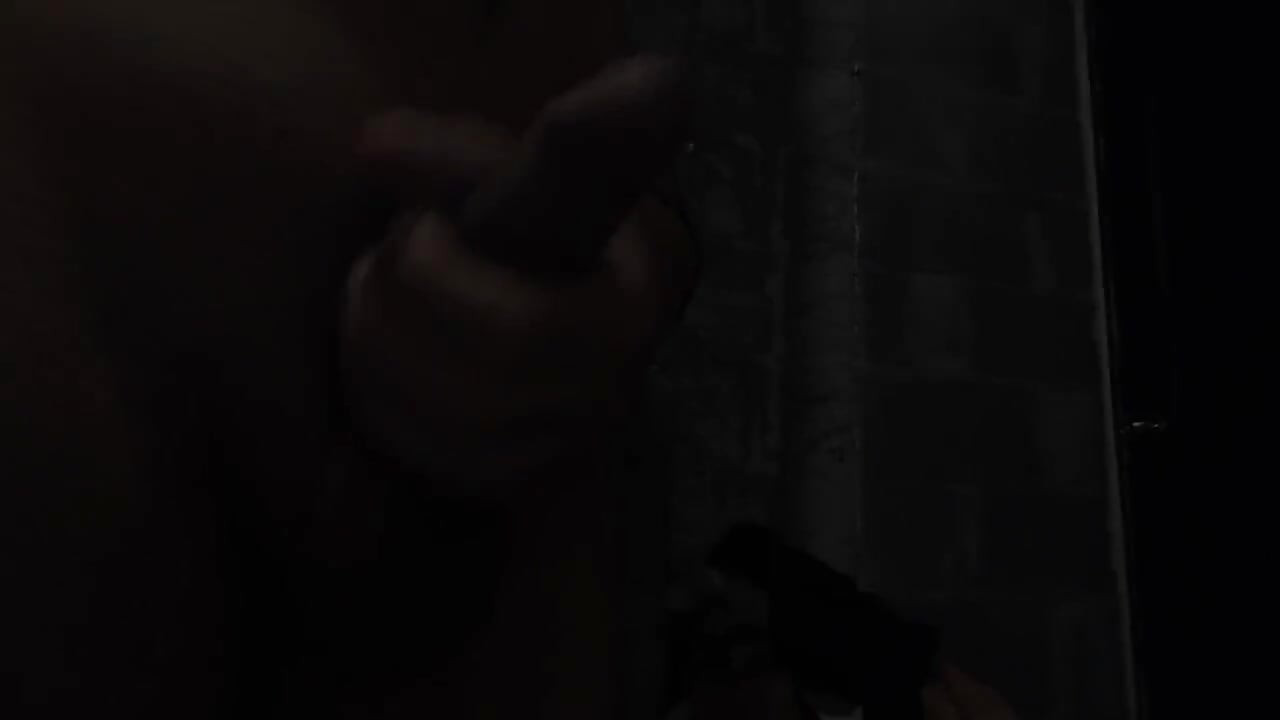 Je me masturbe pervers