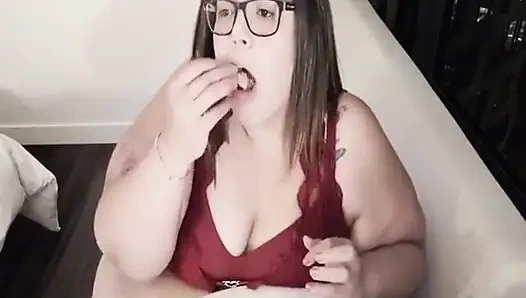 Plump Paradise: Super Burrito